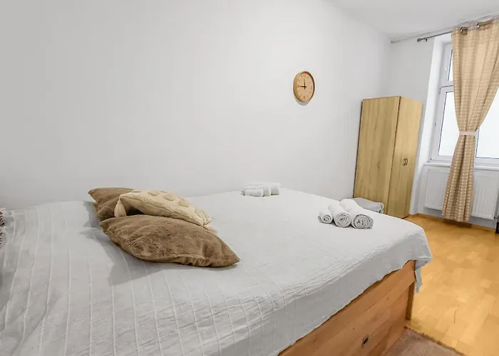 Adalbert Apartamento *